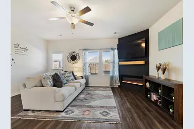 223 Briarwood Lane, Lake Dallas, TX 75065 - Photo 7