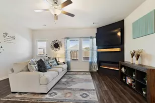 223 Briarwood Ln, Lake Dallas, TX 75065 - Photo 7