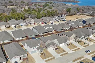 223 Briarwood Ln, Lake Dallas, TX 75065 - Photo 39