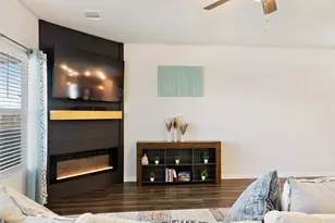 223 Briarwood Ln, Lake Dallas, TX 75065 - Photo 15