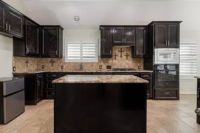 4211 Blue Grass Court, Flower Mound, TX 75028 - Photo 9