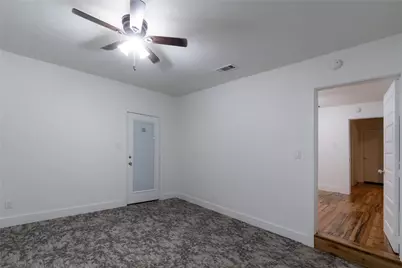 2723 Bethurum Avenue, Dallas, TX 75215 - Photo 3