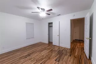 2723 Bethurum Ave, Dallas, TX 75215 - Photo 5