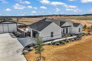 3785 Pine Rd, Poolville, TX 76487 - Photo 9