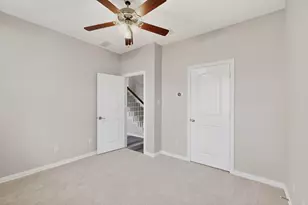 1527 Biltmore Ln, Irving, TX 75063 - Photo 23