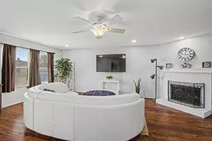 2213 Bradford Pear Dr, Little Elm, TX 75068 - Photo 7