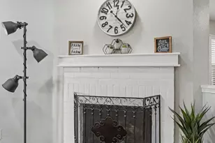 2213 Bradford Pear Dr, Little Elm, TX 75068 - Photo 11