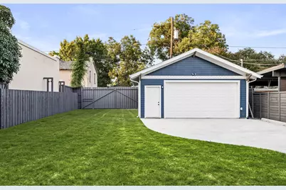 5711 Belmont Avenue, Dallas, TX 75206 - Photo 37