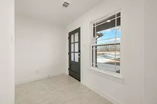 217 Shady Oaks Dr, Runaway Bay, TX 76426 - Photo 5