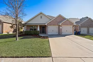 892 Honey Locust Dr, Fate, TX 75087 - Photo 3