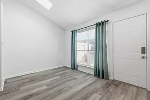 2705 Westgate Dr, Arlington, TX 76015 - Photo 11