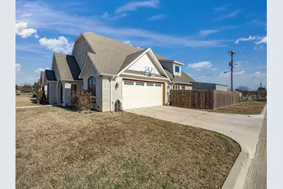 608 Timberline Drive, Bridgeport, TX 76426 - Photo 3