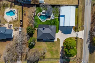 649 Christopher Ln, Burleson, TX 76028 - Photo 39