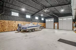 649 Christopher Ln, Burleson, TX 76028 - Photo 33