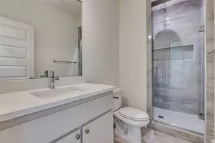 3608 Latimer St, Dallas, TX 75215 - Photo 9