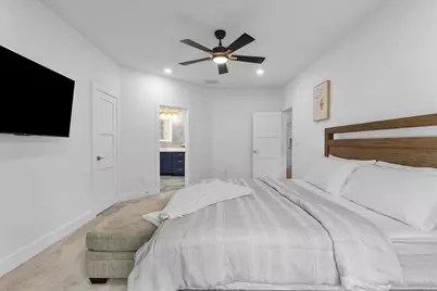 4726 Hopkins Avenue, Dallas, TX 75209 - Photo 15