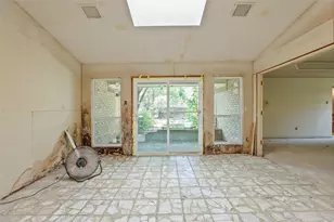 9706 Trevor Dr, Dallas, TX 75243 - Photo 5