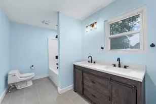 504 6th St, Valley Mills, TX 76689 - Photo 13