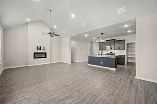 452 Deer Canyon Wy, Princeton, TX 75407 - Photo 13