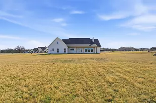 1081 Paradise Pkwy, Poolville, TX 76487 - Photo 29