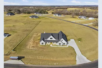 1081 Paradise Parkway, Poolville, TX 76487 - Photo 31