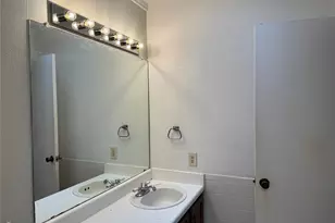 2559 Red River St, Mesquite, TX 75150 - Photo 9