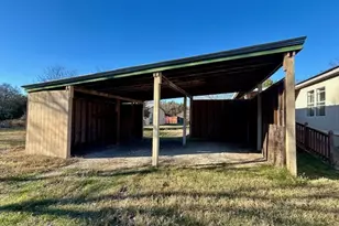 385 Co Rd 161, Streetman, TX 75859 - Photo 23