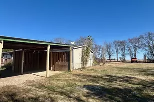 385 Co Rd 161, Streetman, TX 75859 - Photo 33