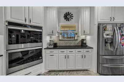 212 Amanda Drive, Weatherford, TX 76088 - Photo 13