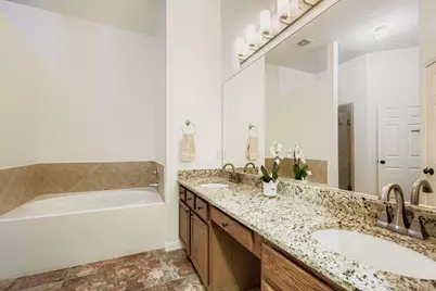 12407 Hawk Creek Drive, Frisco, TX 75033 - Photo 19