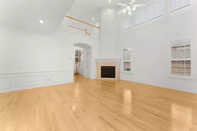 8108 Locust Street, Irving, TX 75063 - Photo 7