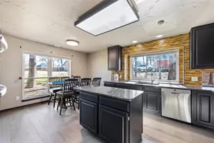 2480 Glen Ridge Dr, Lewisville, TX 75077 - Photo 9