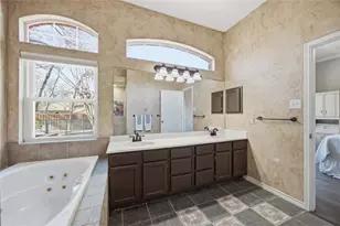 2480 Glen Ridge Dr, Lewisville, TX 75077 - Photo 17