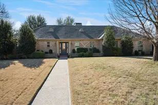 3830 Weeburn Dr, Dallas, TX 75229 - Photo 1