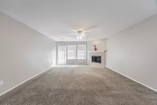 2831 Grandview Dr, Grand Prairie, TX 75052 - Photo 5