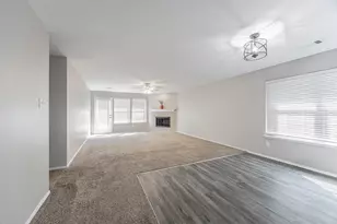 2831 Grandview Dr, Grand Prairie, TX 75052 - Photo 3