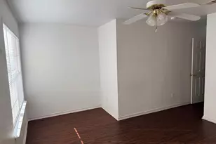 4604 Alamosa St, Fort Worth, TX 76119 - Photo 9