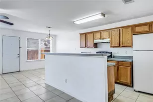 4604 Alamosa St, Fort Worth, TX 76119 - Photo 5