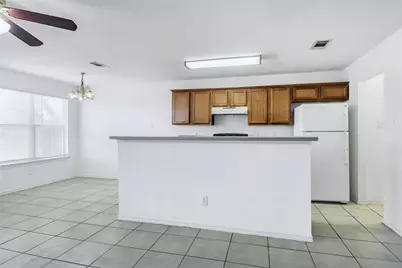 4604 Alamosa Street, Fort Worth, TX 76119 - Photo 9