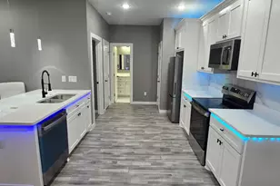 805 Fletcher St, Gainesville, TX 76240 - Photo 3