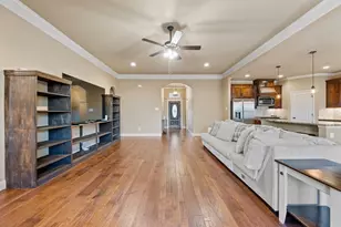 1684 Laramie Ln, Burleson, TX 76028 - Photo 11