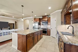 1684 Laramie Ln, Burleson, TX 76028 - Photo 19