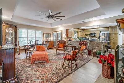 117 Cliffside Drive N, Burleson, TX 76028 - Photo 5