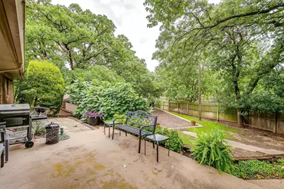 117 Cliffside Drive N, Burleson, TX 76028 - Photo 37