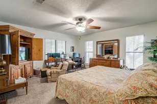 117 Cliffside Dr N, Burleson, TX 76028 - Photo 25