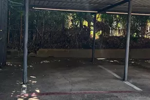 5051 Les Chateaux Dr, Dallas, TX 75235 - Photo 17