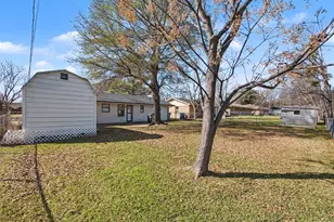 1425 Crestview Dr, Kaufman, TX 75142 - Photo 27