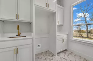 208 Dan Russell Bend, Weatherford, TX 76087 - Photo 25