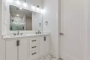 402 S Henderson Ave, Dallas, TX 75223 - Photo 9