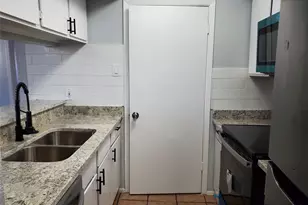 12482 Abrams Rd, Dallas, TX 75243 - Photo 9